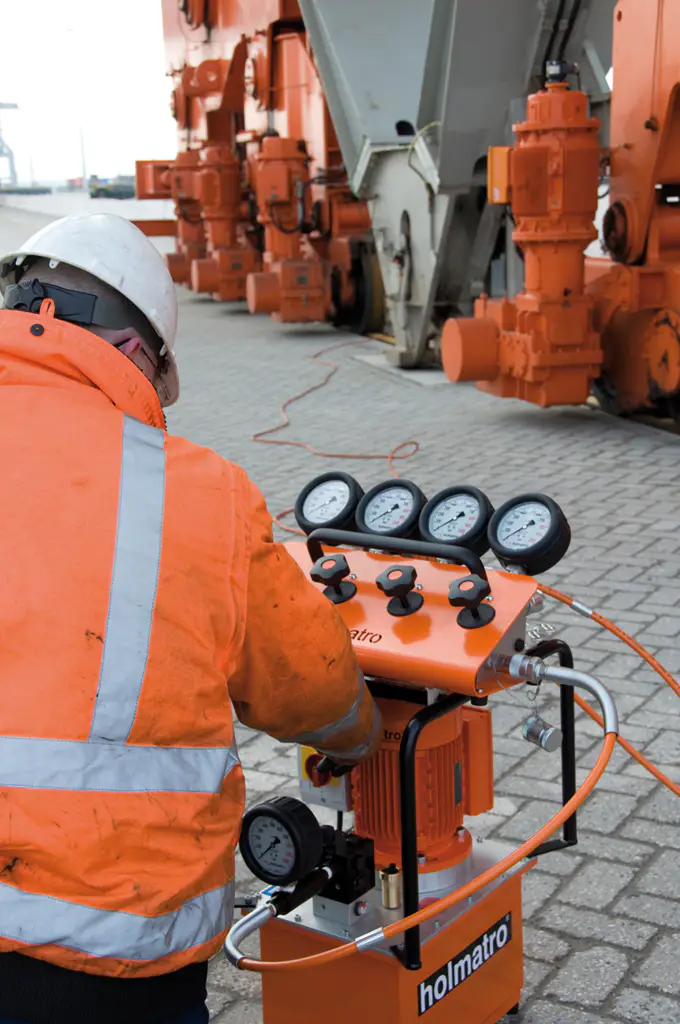 Holmatro HMS 2 B Flowpanel Control Manifold 6