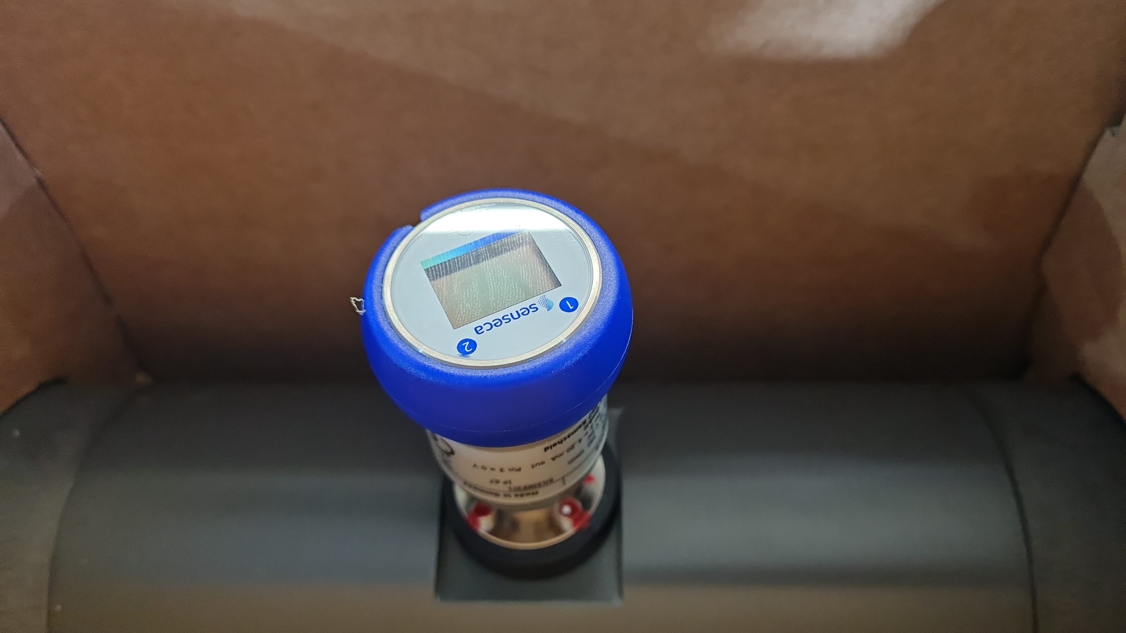 Senseca OMNI-VHS-032IS Flow Transmitter/ Switch 2